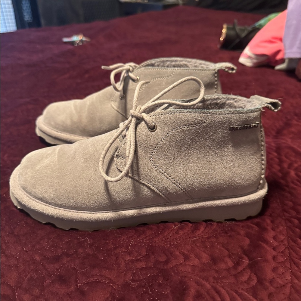BearPaw Light Gray Suede Lace-Up Boots